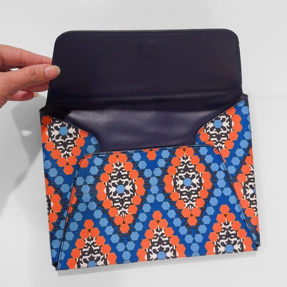 Vera Bradley Tech Envelope Marrakesh Beads Magnetic Closure Bag 10 x 8 - Picture 4 of 6